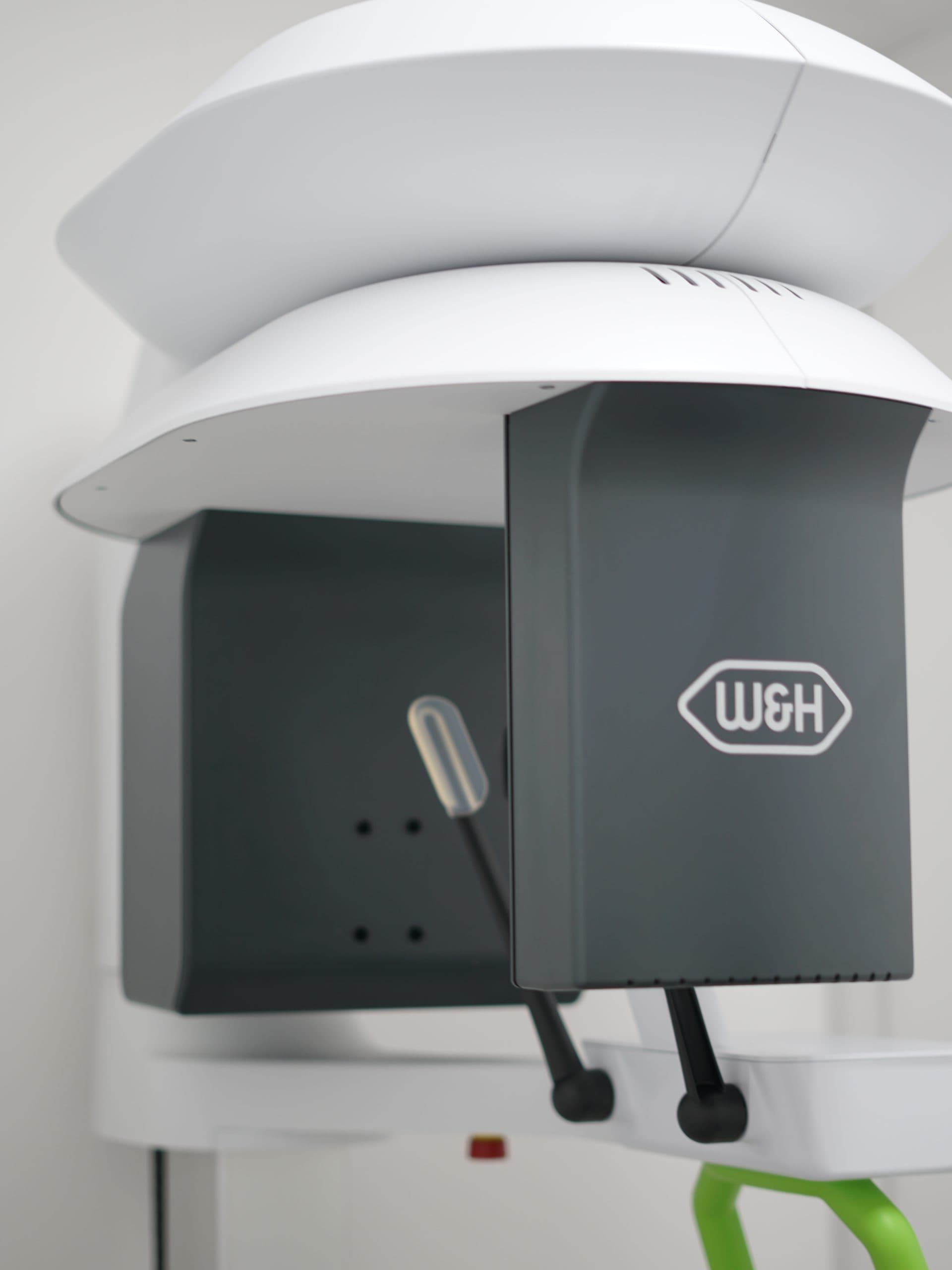L’appareil de radiographie panoramique du cabinet, en gros plan